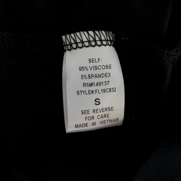 Dainty Hooligan Women’s Black Long Sleeve Crisscross Open Back Blouse Size Small - Picture 6 of 7